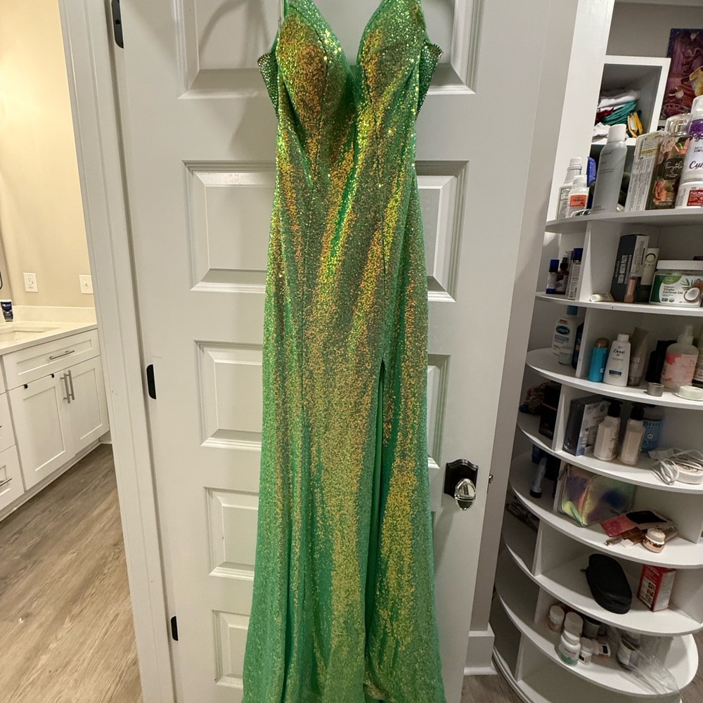 Ellie Wilde Vibrant Green Dress